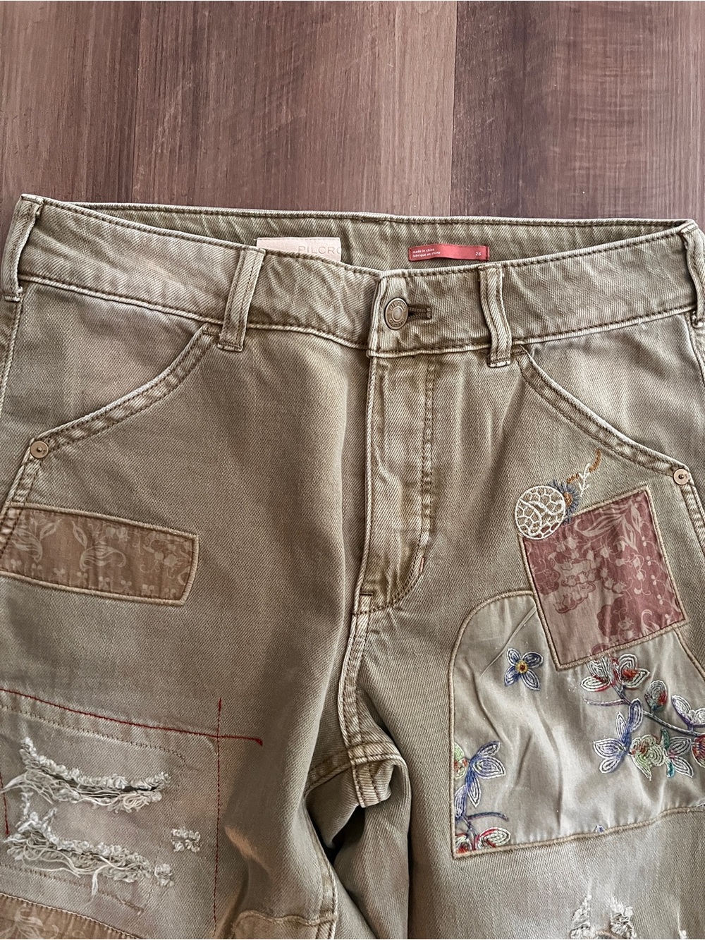 Pilcro for Anthropologie Embroidered Patchwork Olive Denim Jeans. Sz 26 - Picture 7 of 9